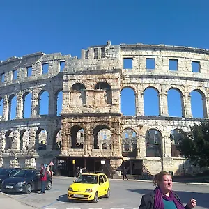 For Holidays In Appartement Pula